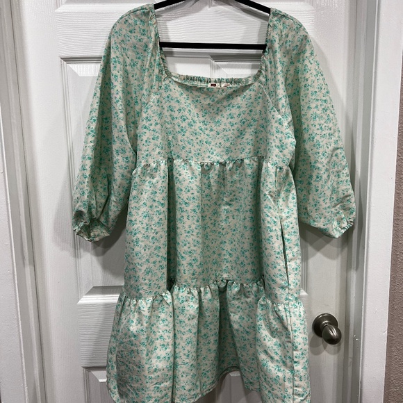 Levi’s Dolci Baby Doll Floral Dress - Picture 1 of 12